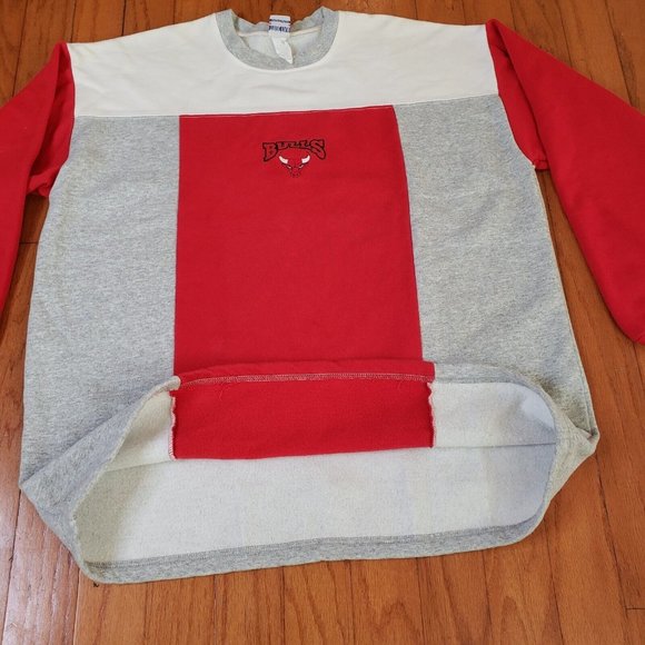 Vintage Crewneck Chicago Bulls Red Gray Sweatshirt Sz XL True Fan Sportswear - Picture 2 of 6